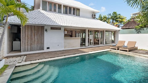 Villa Oberoi Swimming pool