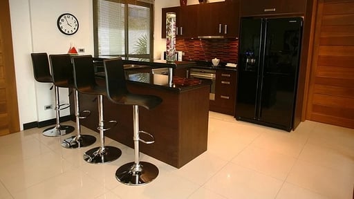 Villa Ocean View Cuisine