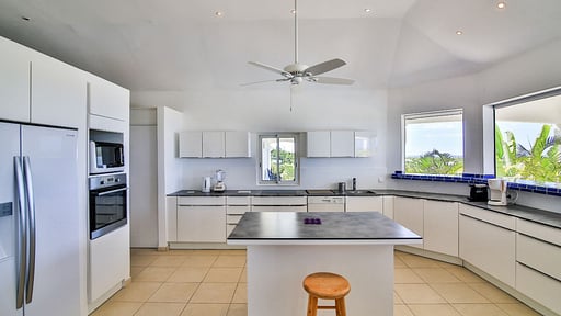 Villa Oceane Terres Basses Kitchen