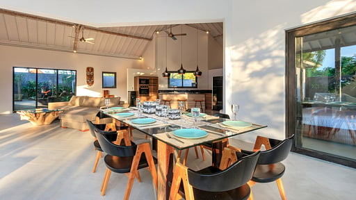Villa Ohana Dining area