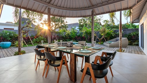 Villa Ohana Dining area