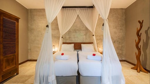 Villa OIA Bedroom 4