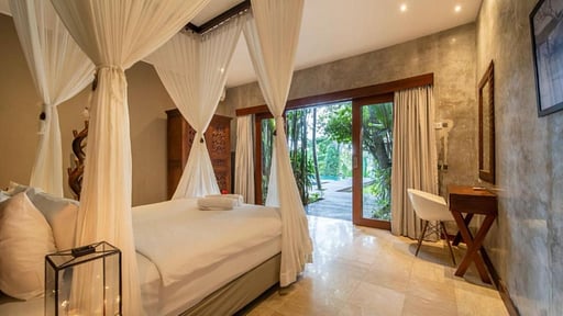 Villa OIA Bedroom 4