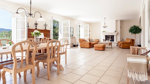 Villa Olea Dining area