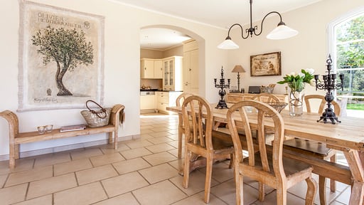 Villa Olea Dining area