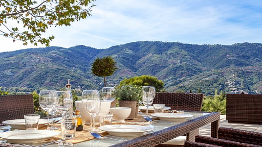 Villa Olea Dining area