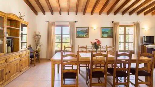 Villa Olive Sa Pobla Dining area