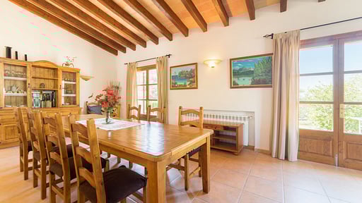 Villa Olive Sa Pobla Dining area