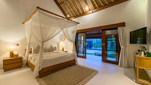 Villa Olive Bedroom 1
