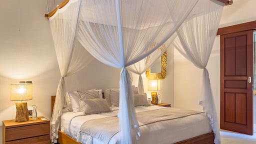Villa Olive Bedroom 2