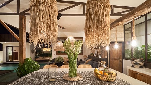 Villa Aetas Dining area