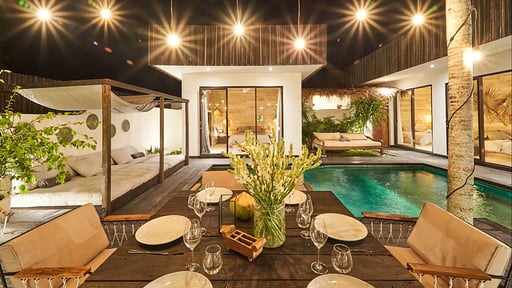 Villa Aetas Dining area