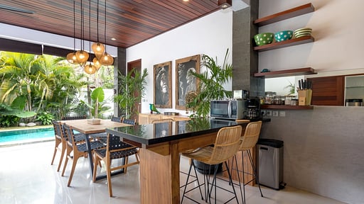 Villa Olli Dining area