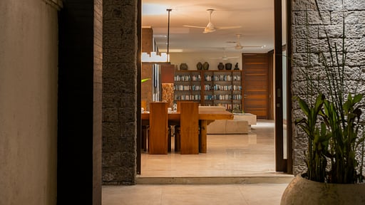 Villa Omekai Dining area