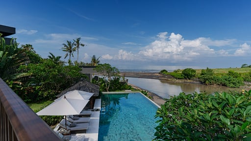 Villa Omekai Rooftop lounge