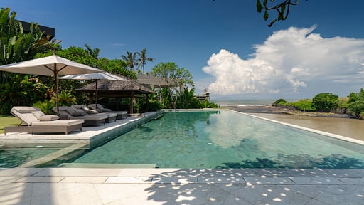 Villa Omekai Swimming pool