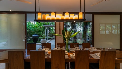 Villa Omekai Dining area