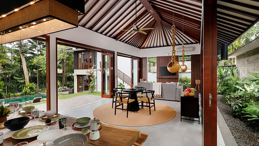 Villa Omekali Dining area