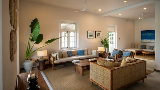 Villa On The Rocks Living room