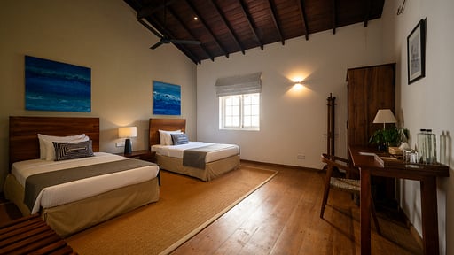 Villa On The Rocks Bedroom 6