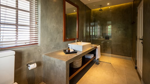 Villa On The Rocks Bedroom 6