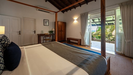 Villa On The Rocks Bedroom 7