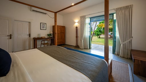 Villa On The Rocks Bedroom 4