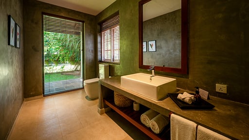 Villa On The Rocks Bedroom 5