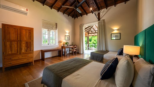 Villa On The Rocks Bedroom 3