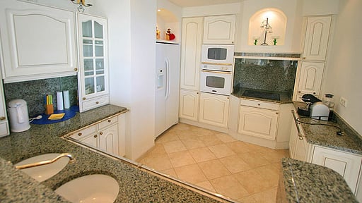 Villa Oneiro Kitchen