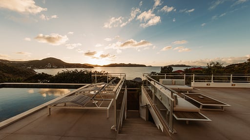 Villa Only View Zwembad