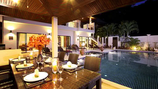 Villa Opal Dining area