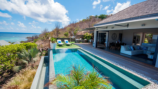 Villa Open Space Swimming pool