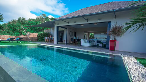 Villa Open Space Swimming pool