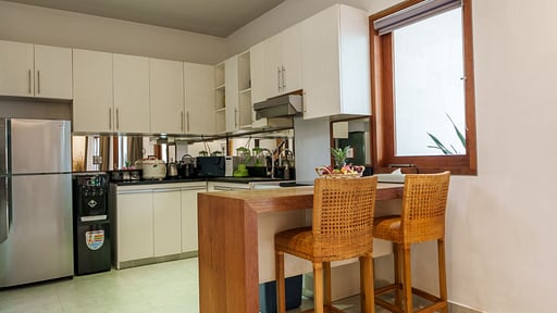 Villa Orange Kitchen