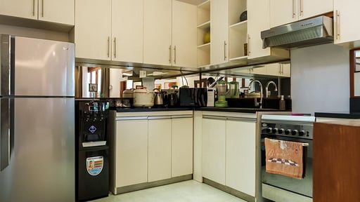 Villa Orange Kitchen
