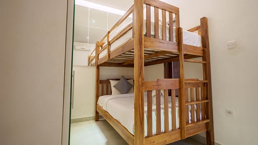Villa Orange Bedroom 3