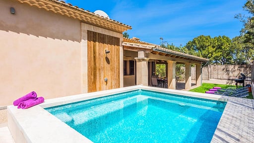 Villa Orell Planas Piscina