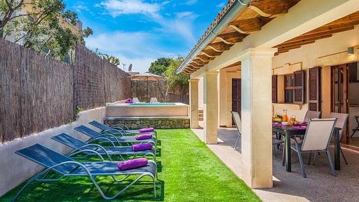 Villa Orell Planas Piscina