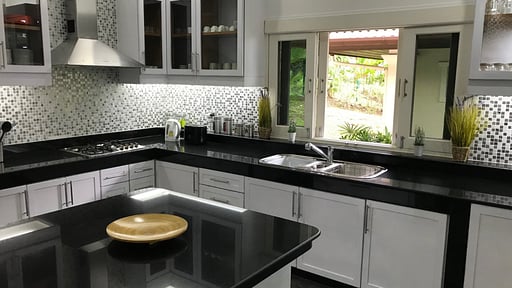 Villa Oriole Кухня