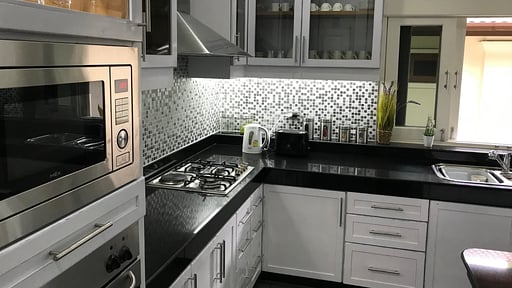 Villa Oriole Кухня