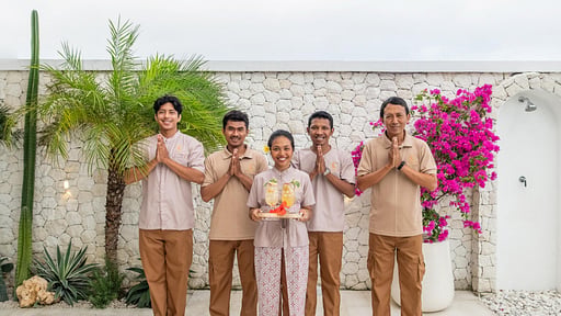 Villa Oro Uluwatu Villa staff