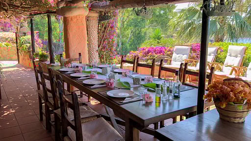 Villa Pacifica Dining area
