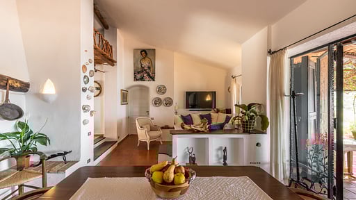 Villa Pacifica Living room 1