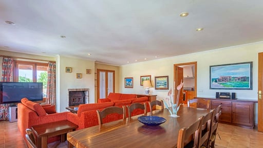 Villa Padilla Dining area