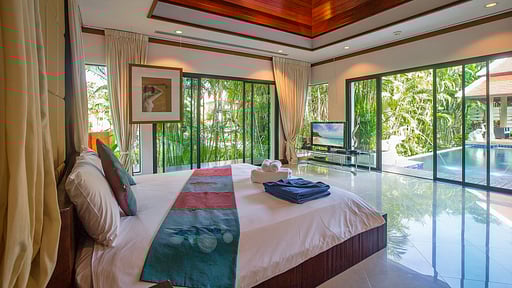 Villa Pagai Bedroom 1