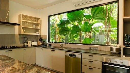 Villa Pakuk Кухня