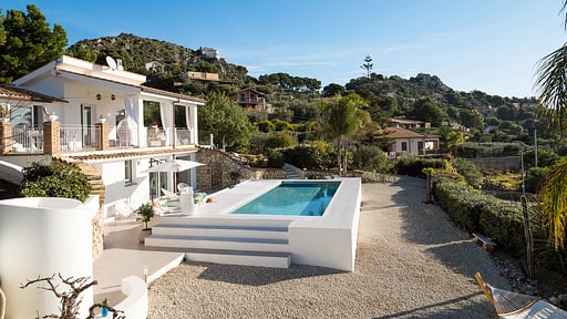 Villa Pales Swimming pool