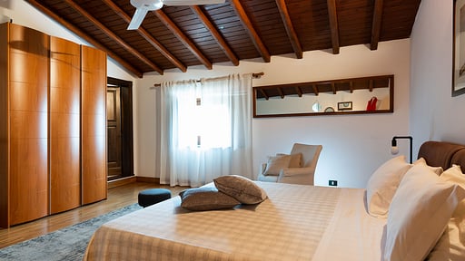 Villa Palmento La Rosa Schlafzimmer 1
