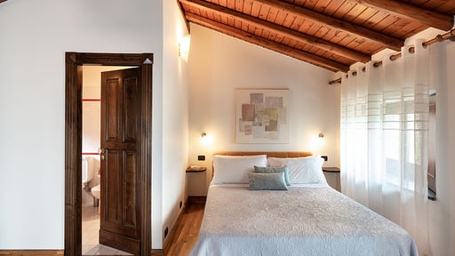 Villa Palmento La Rosa Schlafzimmer 2